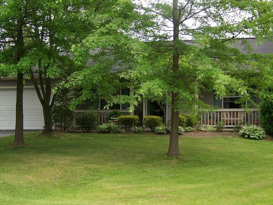 1st image of 90 Helwig Dr
