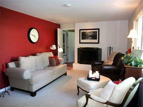 5th image of 1803 Cherrylawn Dr
