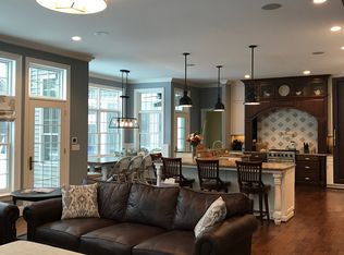5325 Susan Ct, Pleasant Hill, IA 50327