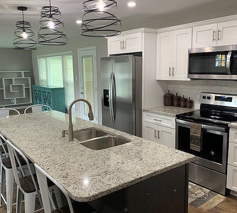 Center Island W/Barstools