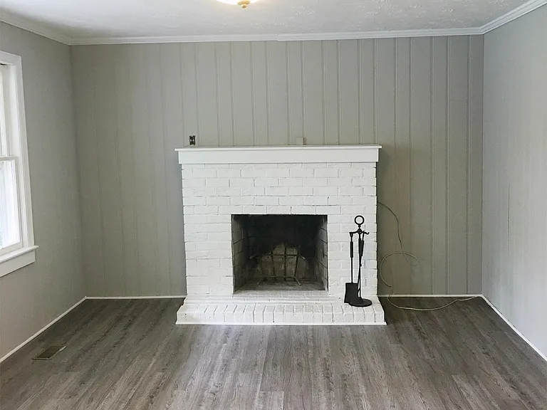 209 Pine Valley Rd — Photo 2