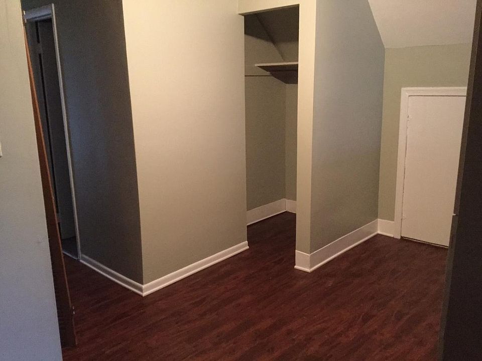 2nd image of 1745 Mackenna Ave APT 4