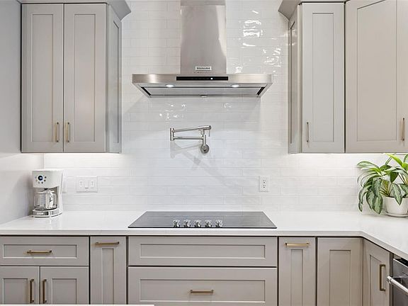 2nd image of 162 Riggings Way