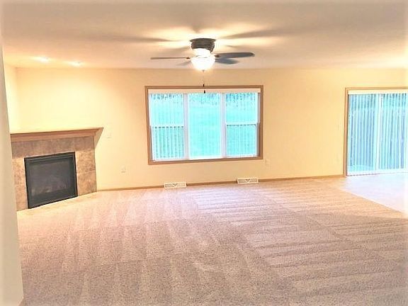 3rd image of 2521 Parkfield Dr #53090