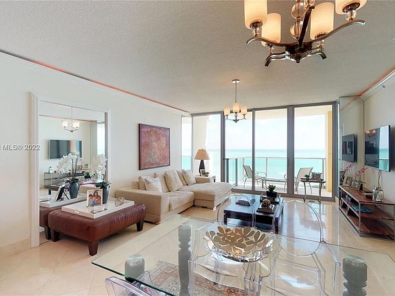 3rd image of 1455 Ocean Dr APT 1007