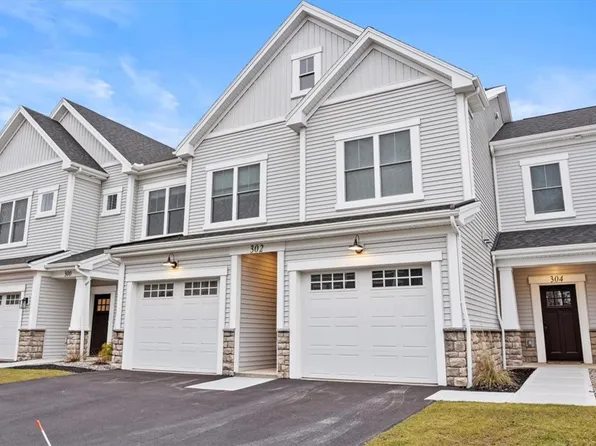 1155 Marina Pkwy, Macedon, NY 14502