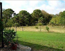 5th image of 1372 Roosevelt Dr
