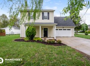4002 Park Springs Dr, High Point, NC 27265