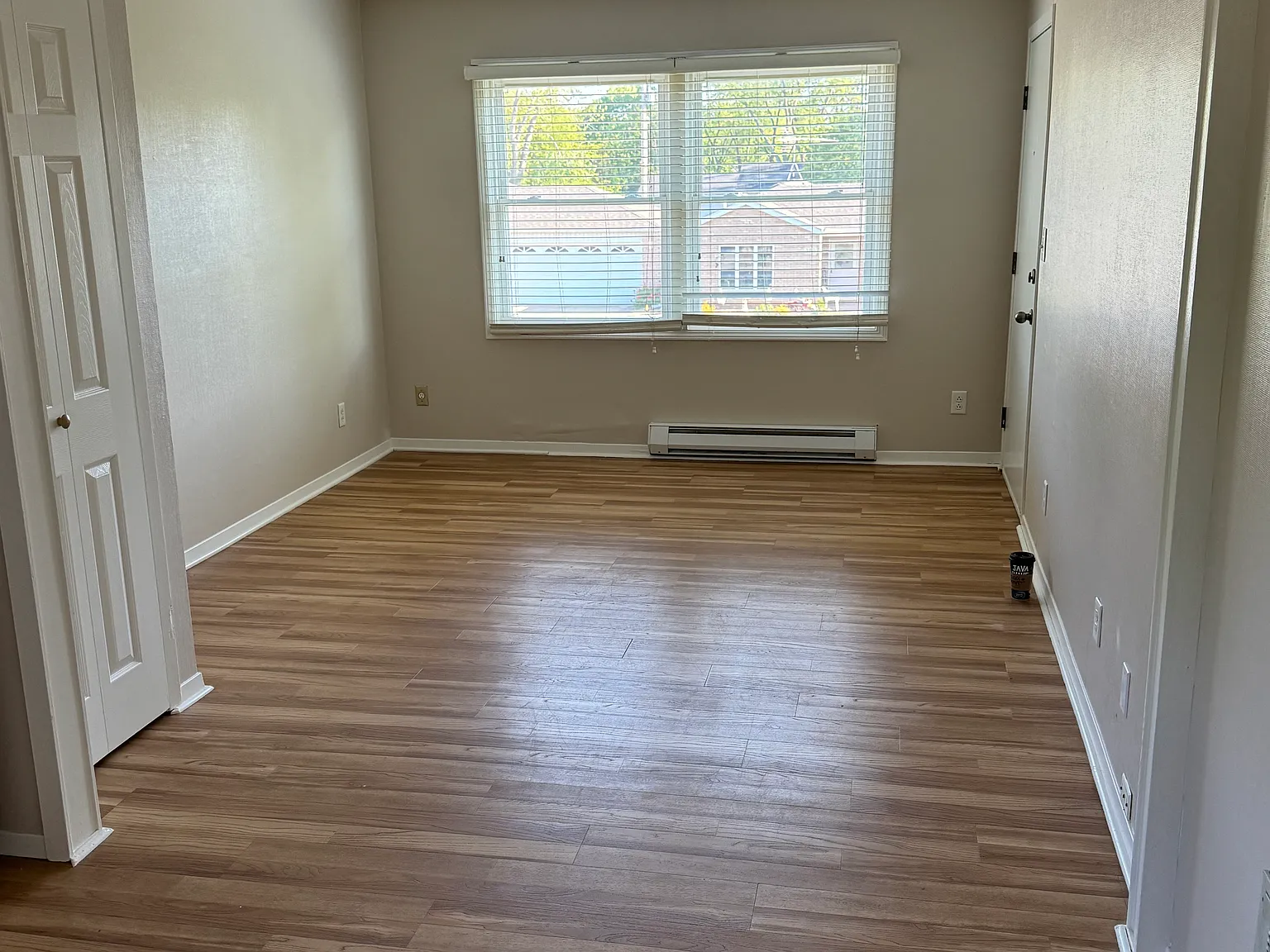 2 bed, 900 sqft, $1,100 — Photo 3