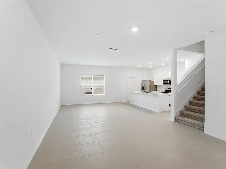 2140 Rider Rain Ln — Photo 2