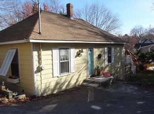 3 Sawyer St, Ipswich, MA 01938