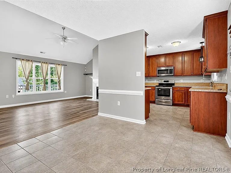 278 Oakmont Dr — Photo 6