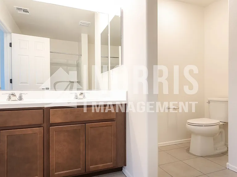 2897 N Rosewood Ln — Photo 24