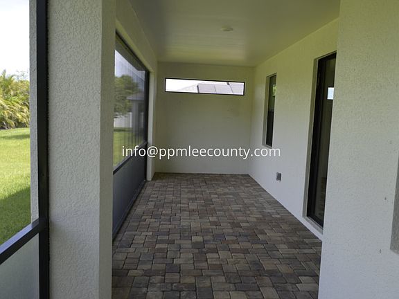 4th image of 3722 NE 16th Pl