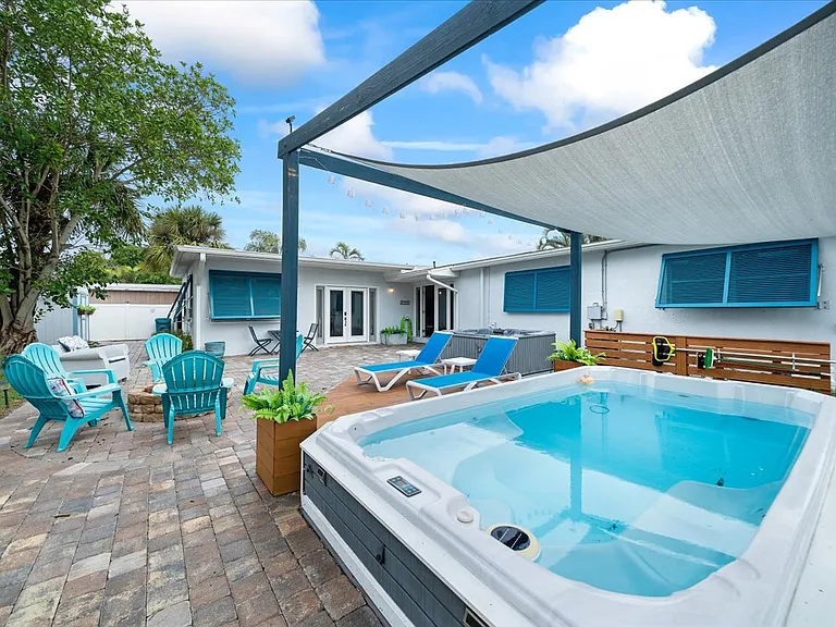 120 Flamingo Dr #1 — Photo 18