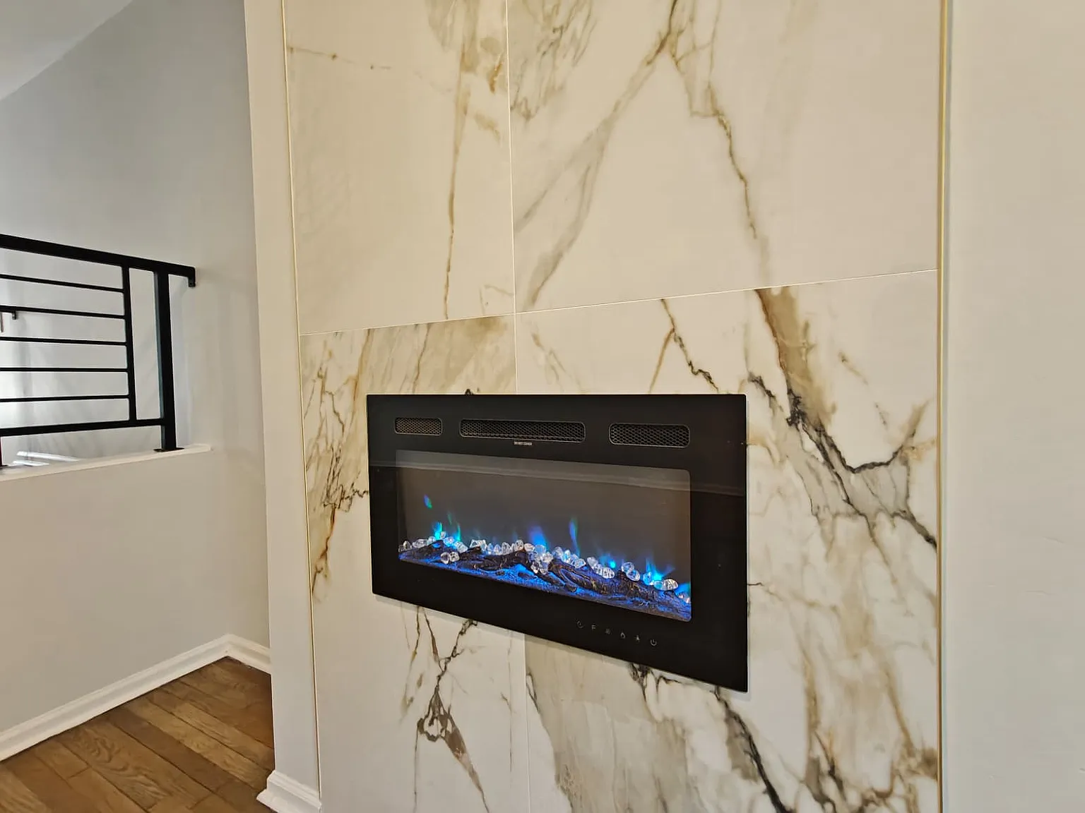 Stunning Home Available Now! — Photo 2