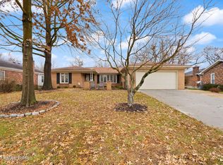 308 Brentford Ct, Douglass Hills, KY