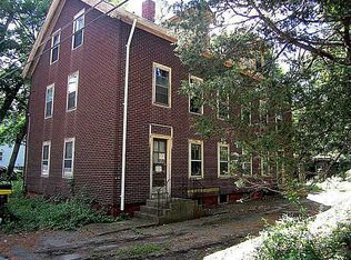 17 Hunt St, Cumberland, RI 02864