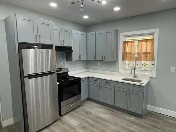 467 Ferry St APT 1