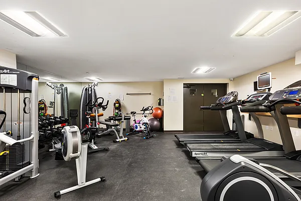 Rented by Compass | media 29