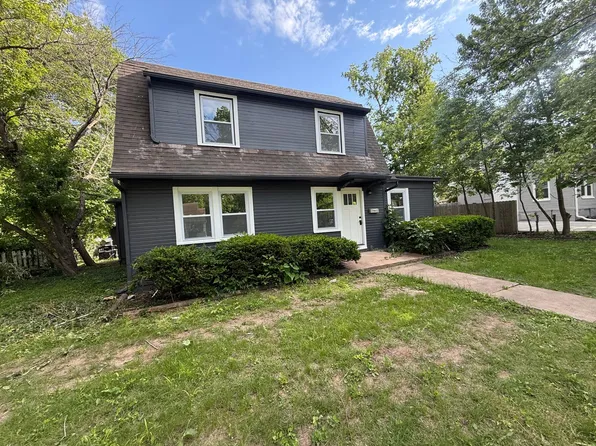 1707 SW Walnut St, Blue Springs, MO 64015
