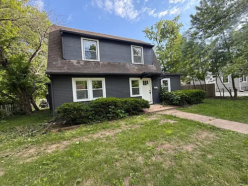 1707 SW Walnut St Photo 1