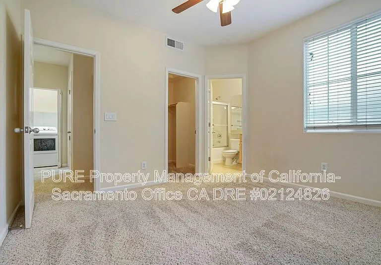 11091 International Dr — Photo 25