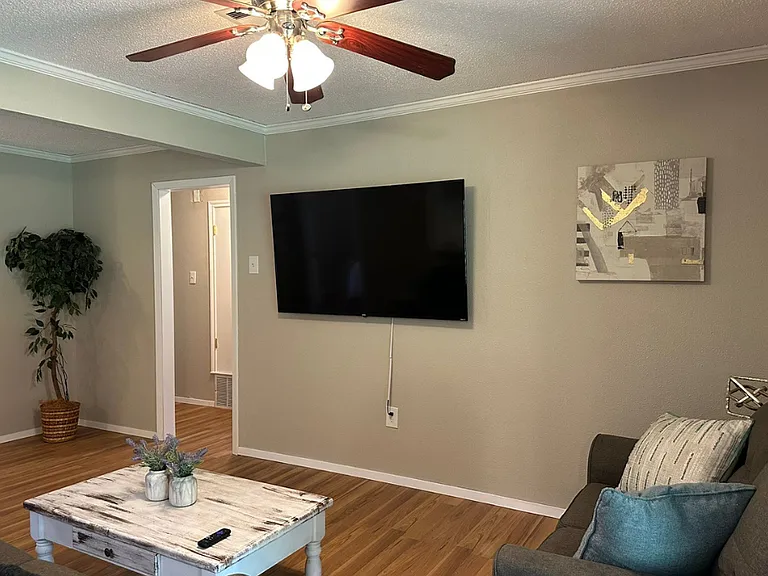 1607 Sagebrush Trl — Photo 27