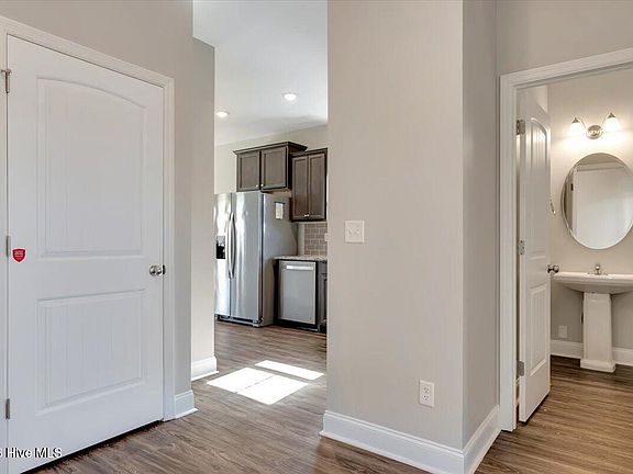 5th image of 3888 Harper Franklin Ave