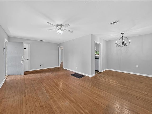 5th image of 307 Norwood Dr