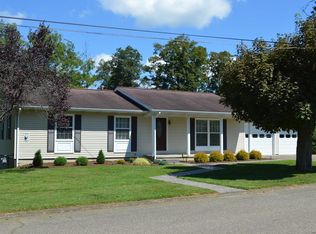 215 Fair Ave, Middlebourne, WV 26149