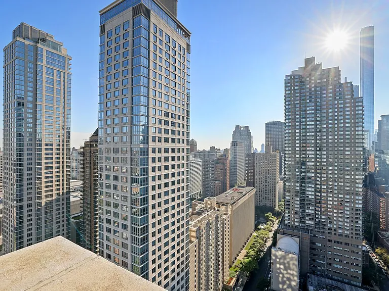 200 W 60th St #15G — Photo 34