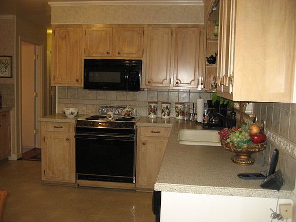 3rd image of 148 Tolliver Pl