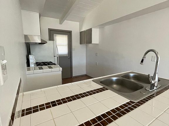2nd image of 553 G St #19-G