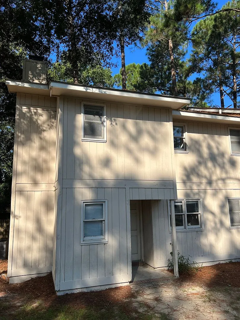 120 Lester Rd — Photo 1