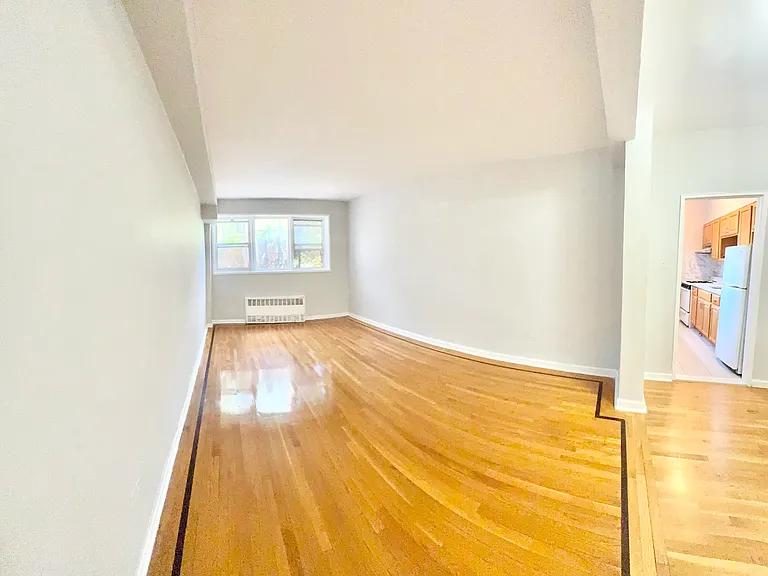 820 Ocean Pkwy #10 — Photo 3