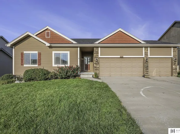 14704 S 22nd St, Bellevue, NE 68123