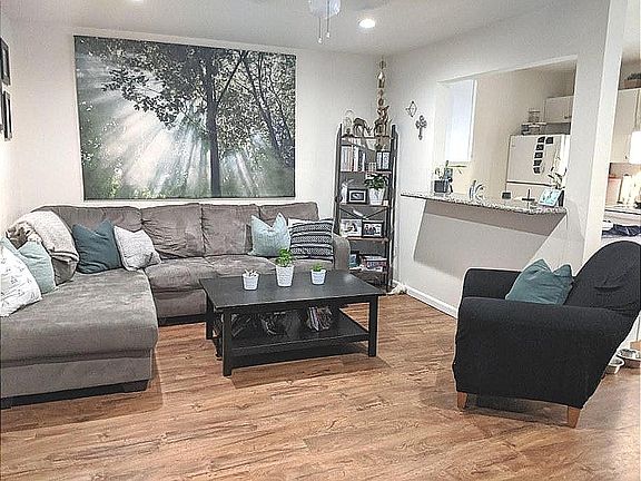 Living Room with counter Top service from kitchen