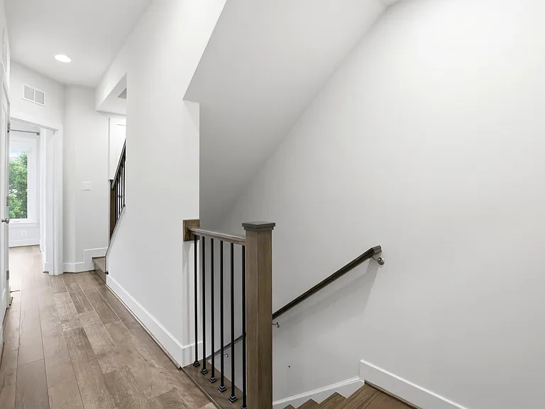 6924 Rockledge Dr — Photo 19