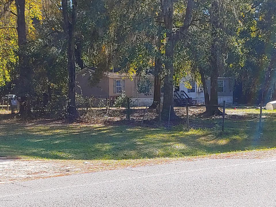 2nd image of 8302 SW 44th Ave