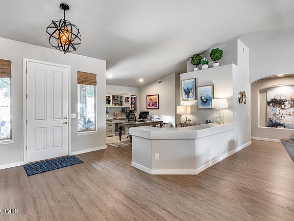 4th image of 8738 W RUNION Drive