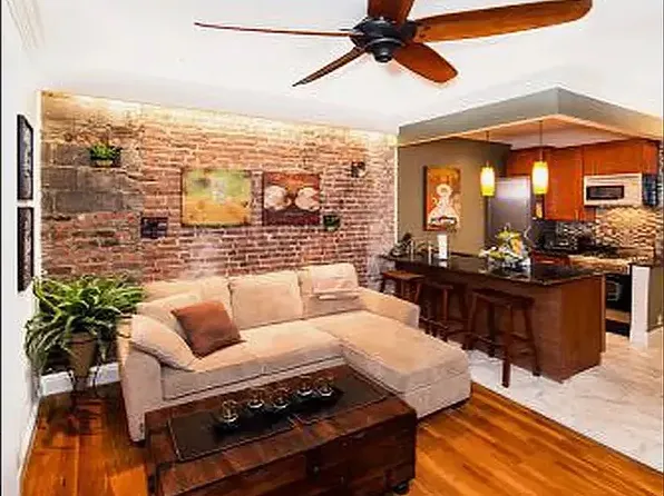 340 East 61st Street image 1 of 6