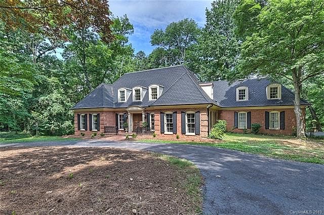 1st image of 2040 Stonebridge Ln