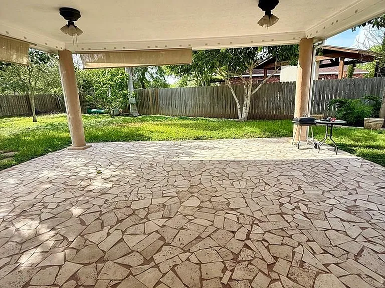 5871 Greenwood Dr — Photo 3