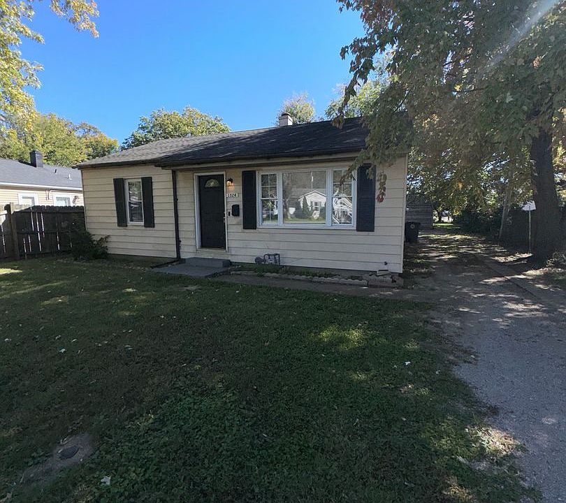 1st image of 1524 S Saint James Blvd