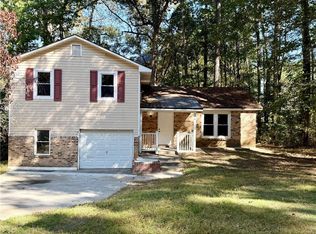 5478 Rocky Pine Dr, Lithonia, GA 30038