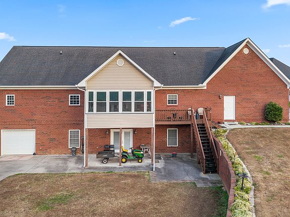 3rd image of 268 Gentle Mist Ln NE