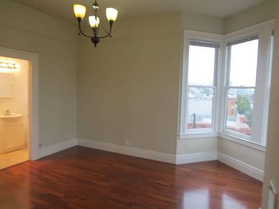 4th image of 711 22nd St #12