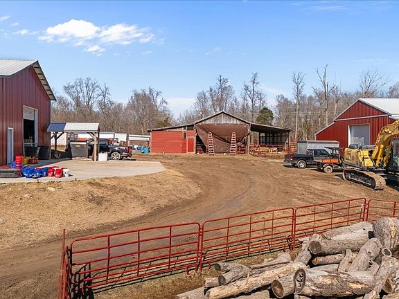 5th image of 1429 Hunley Branch Rd