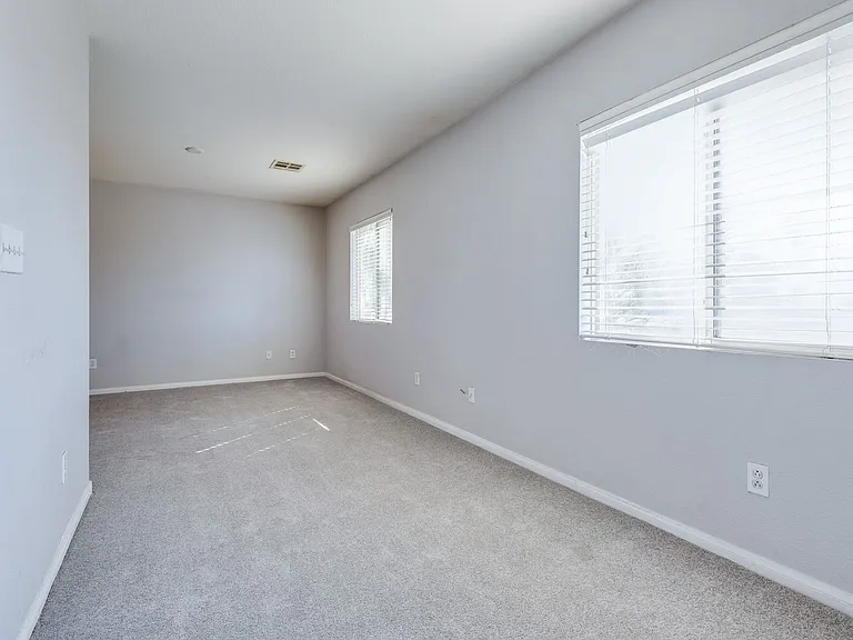 5225 Shreve Ave — Photo 16